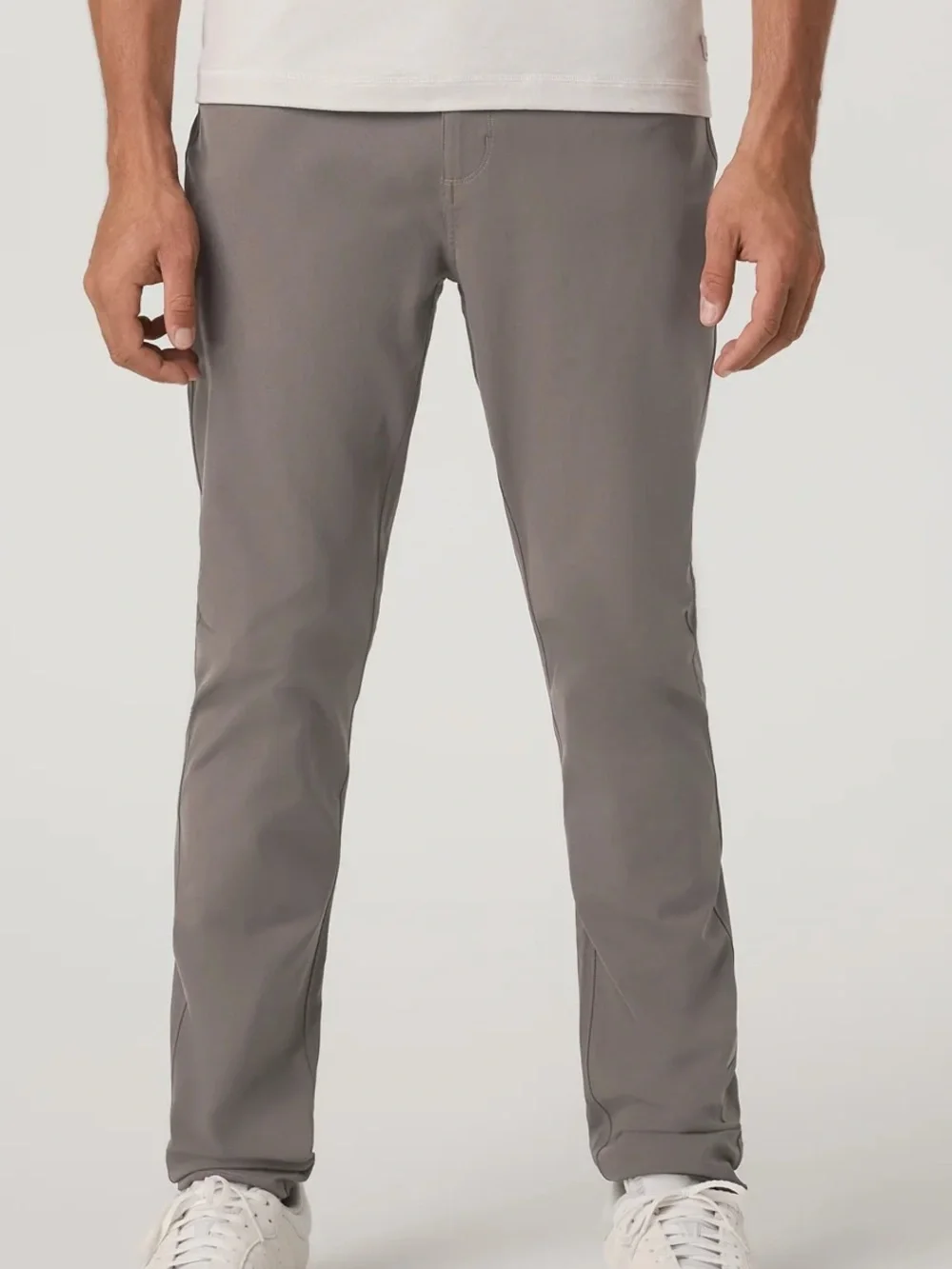 Men’s Vuori NWOT Meta Pant in Light Grey size 33